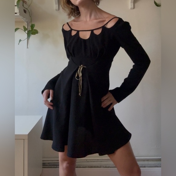 Vintage Georges Lévesque pour Scandale Black Mini Dress ( fits XS - S) - Picture 1 of 6